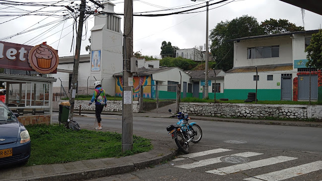 Opinii despre Panaderia Komplet în Manizales - Gastronomía y hostelería