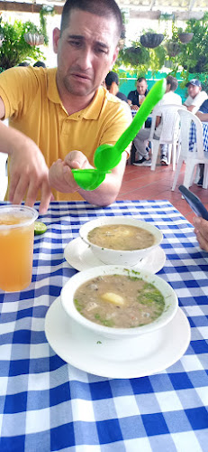 Restaurante Frutos del Puerto - Puerto Berrío