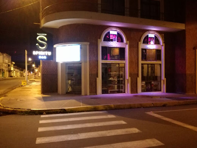 Opinii despre Spiritu Bar Cartago în Cartago - Gastronomía y hostelería