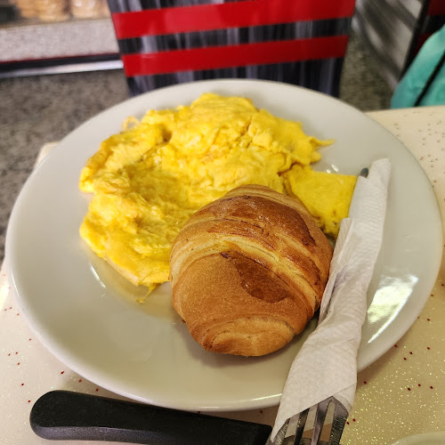Panadería Y Cafetería San Pedro