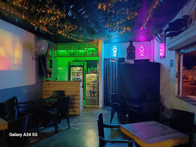 Recuerdos Gastro Bar