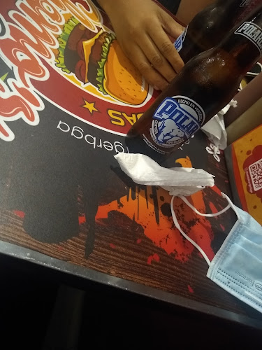 Chamos Burger, Restaurant y Pizzeria. - Bucaramanga