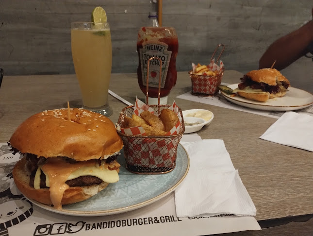 Bandido Burger & Grill - Acacías
