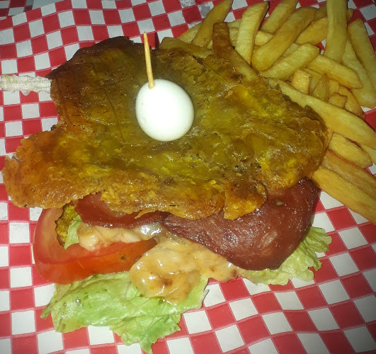 El arepazo de carlitos - Girardot