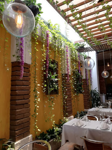 Sonoma Restaurante Peruano - El Peñón, Cali - Gastronomía y hostelería