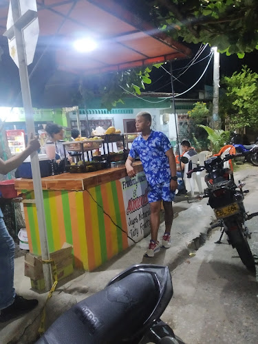 Opinii despre Frutería Y almendras în Corozal - Gastronomía y hostelería