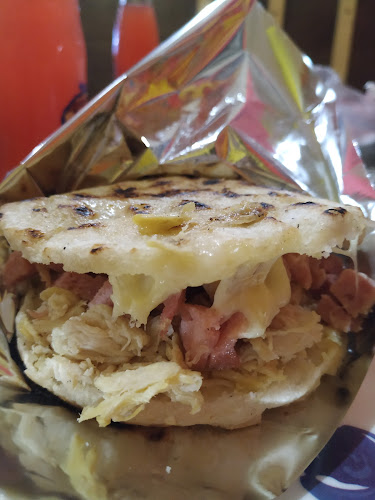 Opinii despre Las Arepas Del Pueblo în Santa Rosa de Cabal - Gastronomía y hostelería