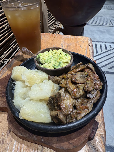 Comentarii opinii despre Cruz Blanca Colonial