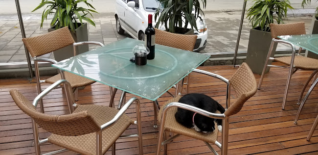 Comentarii opinii despre Karen's Pizza