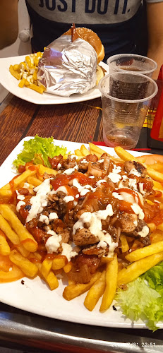 Chamos Burger, Restaurant y Pizzeria. - Bucaramanga