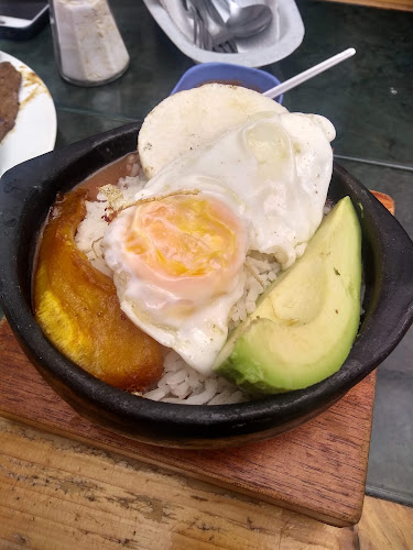 Restaurante La Embajada Paisa - Gastronomía y hostelería