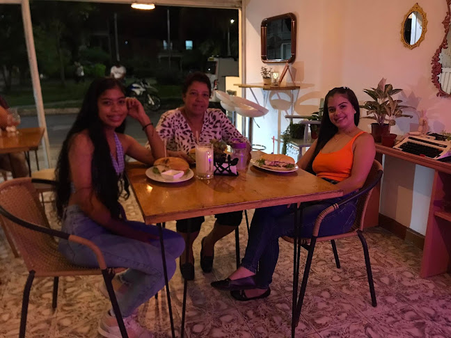 Opinii despre Genuina Arte y Cocina în Candelaria - Gastronomía y hostelería