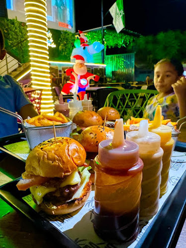 Opinii despre Palma Centenario Girardot în Girardot - Gastronomía y hostelería