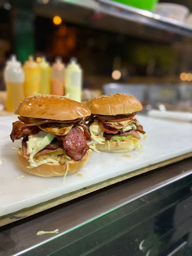 Rapidas Clareth ( sillas verdes )