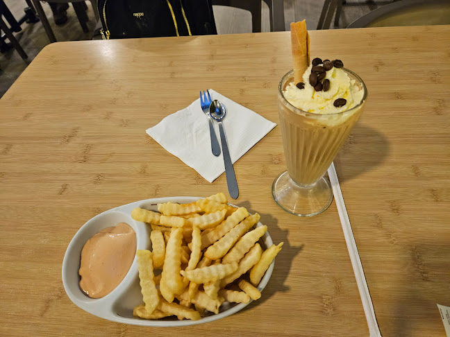 Opinii despre Pastelería Lucerna | Armenia în Armenia - Gastronomía y hostelería