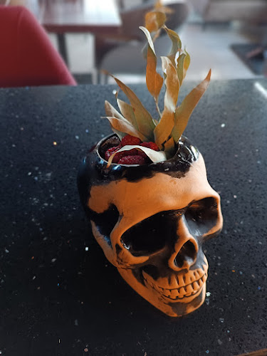 Mr. Chester Hamburguesas - La Ceja