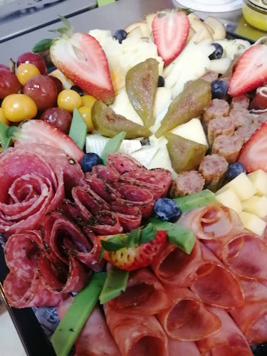 Opinii despre Las Tablas Delicatessen în Barrancabermeja - Gastronomía y hostelería