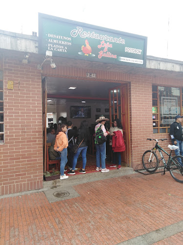 Opinii despre Restaurante Leña Y Gallina în Zipaquirá - Gastronomía y hostelería