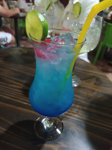 Cra. 2a #19-2 a 19-20, Comuna 2, Santa Marta, Magdalena