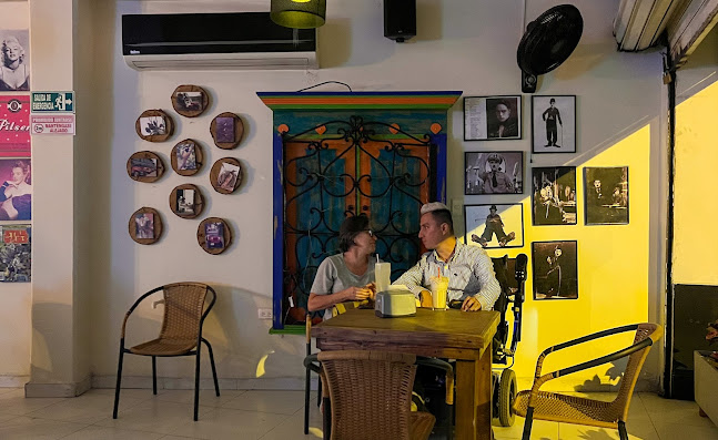 SANTISIMO CAFE - Cafés Tuluá - Café Bar - Capuchino - Frapuccino - Tortas - Malteadas - Deditos de Queso - Quesadillas - Gastronomía y hostelería