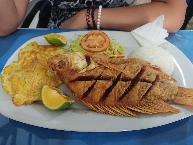 Opinii despre Restaurante y cevicheria la playita în Armenia - Gastronomía y hostelería