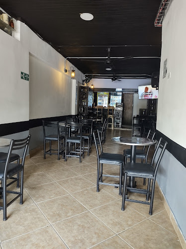 Opinii despre Rio Manso Coffe Bar în La Dorada - Gastronomía y hostelería