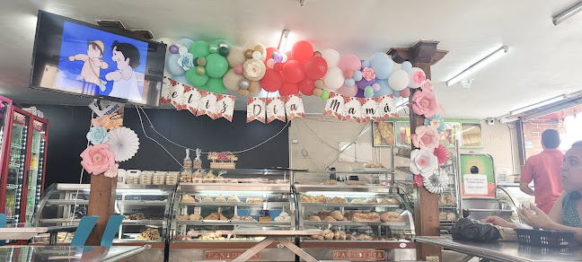 Panadería Mesa-B-Rico