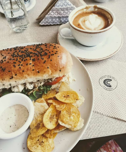 Opinii despre Café Central Brunch în Cali - Gastronomía y hostelería