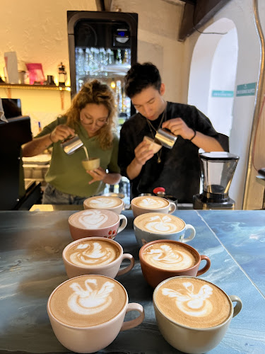 Opinii despre El Sombrerero Café Brunch în Manizales - Gastronomía y hostelería