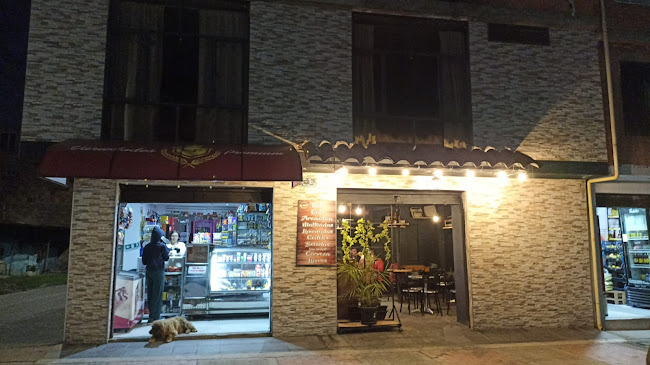 The House, Café - Bar