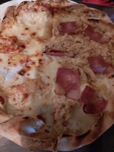 Ambrosía El Faro Horno a Leña - Gastronomía y hostelería