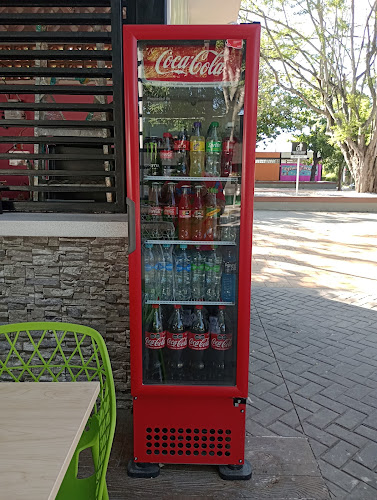 Opinii despre Iwana Wana în La Dorada - Gastronomía y hostelería