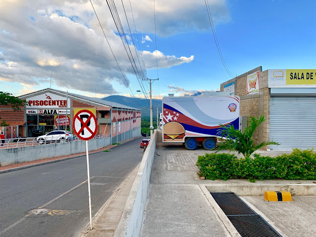 American Burgers - Villa Del Rosario