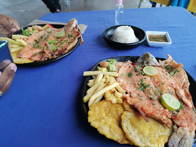 Opinii despre La Barca Del Capitán Rozo în Girardot - Gastronomía y hostelería