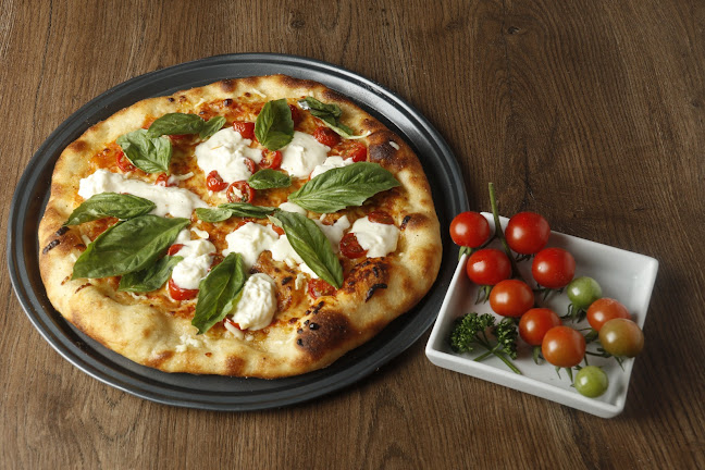 Pizzeria Amigos pizza - Zipaquirá