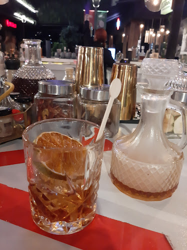 Opinii despre Copper Social Bar în Envigado - Gastronomía y hostelería