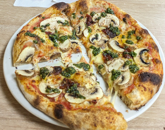 Comentarii opinii despre Samos & Pizzamos