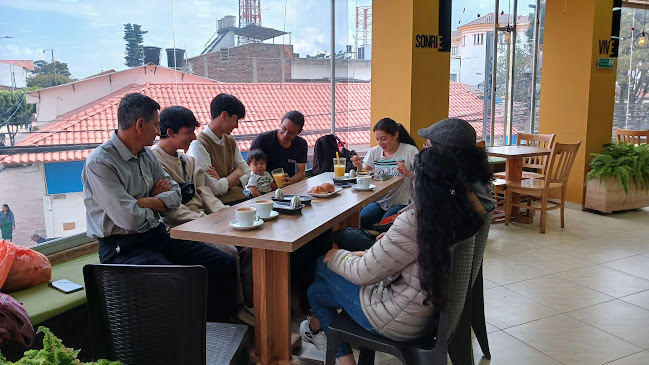 Opinii despre Megapan Panadería y Pastelería Gourmet în Chía - Gastronomía y hostelería