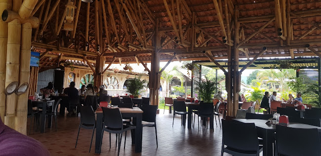 Opinii despre Luna`s Parrilla Bar în Pitalito - Gastronomía y hostelería