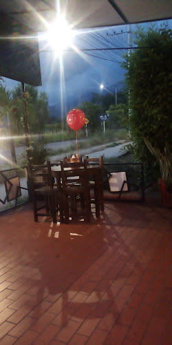 Opinii despre SIMBA - Restaurante y Comidas Rápidas în Piedecuesta - Gastronomía y hostelería