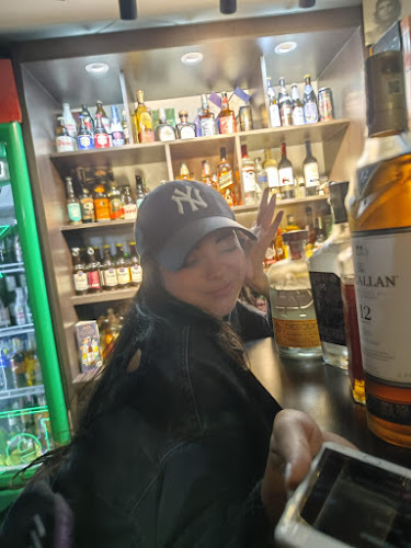 Alamma's bar rock and beer