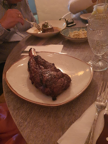 Comentarii opinii despre Celestina