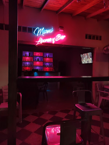 Opinii despre Miami Licores y Bar în Puerto Boyacá - Gastronomía y hostelería