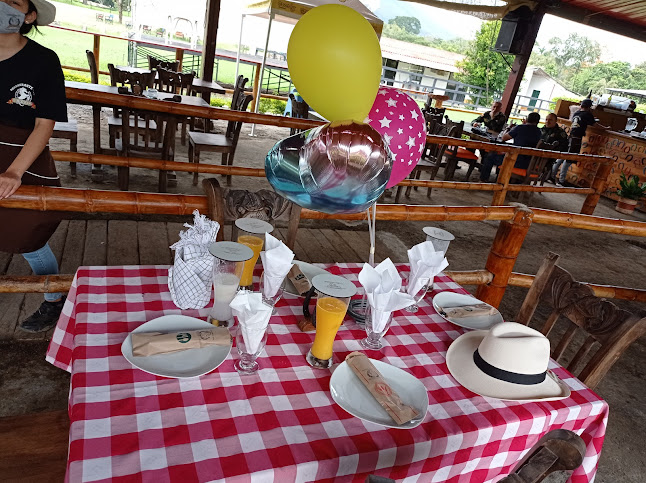 El Corcel Blanco - Restaurante Bar - Guaduas