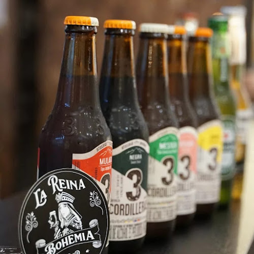 LA REINA BOHEMIA PUB