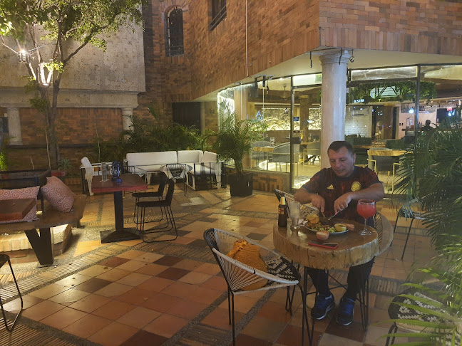 Massai Food & Drinks - Gastronomía y hostelería