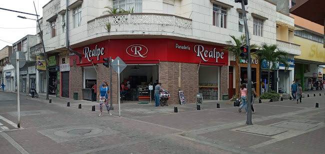 Comentarii opinii despre Panaderia realpe centro palmita