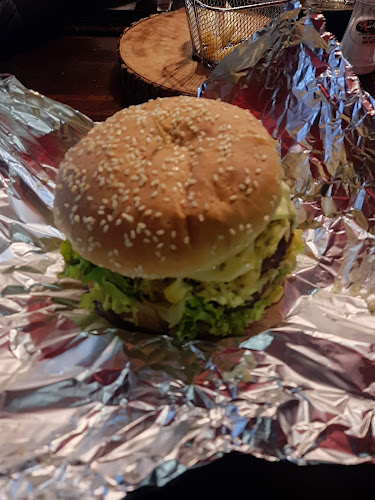 Opinii despre La Karbonera parrilla y sabores în Pitalito - Gastronomía y hostelería