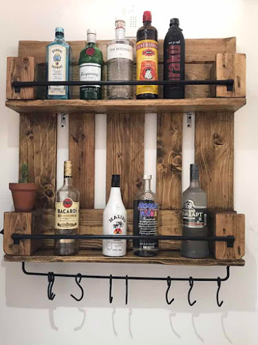 Mustard Burger & Grill - La Ceja