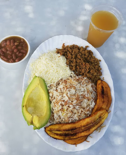 Restaurante Sazon Criollo - Gastronomía y hostelería